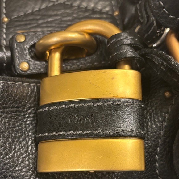 Chloe Black Leather Shoulder Bag with Gold Lock - Picture 4 of 15